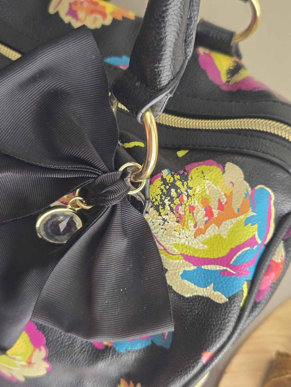Fair Condition Betsey Johnson Black Floral Print Satchel Handbag - Picture 5 of 14